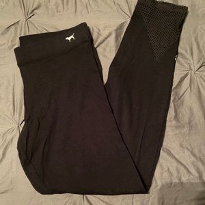 PINK VICTORIA SECRET LEGGINGS